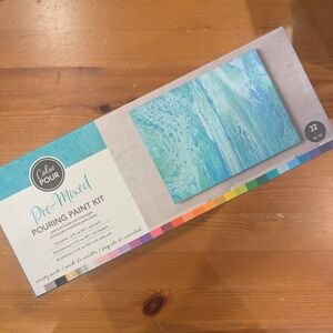 Acrylic Pouring Paint Kit - Blue and Green